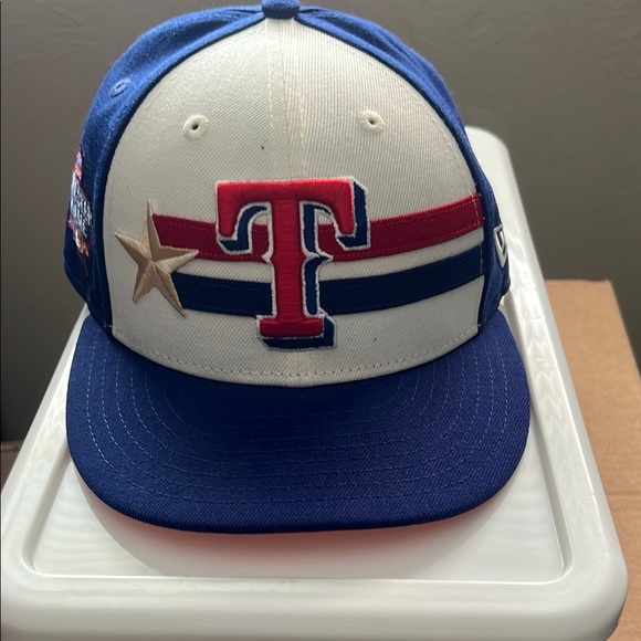 Texas Rangers Blue and White Cap - Picture 1 of 5